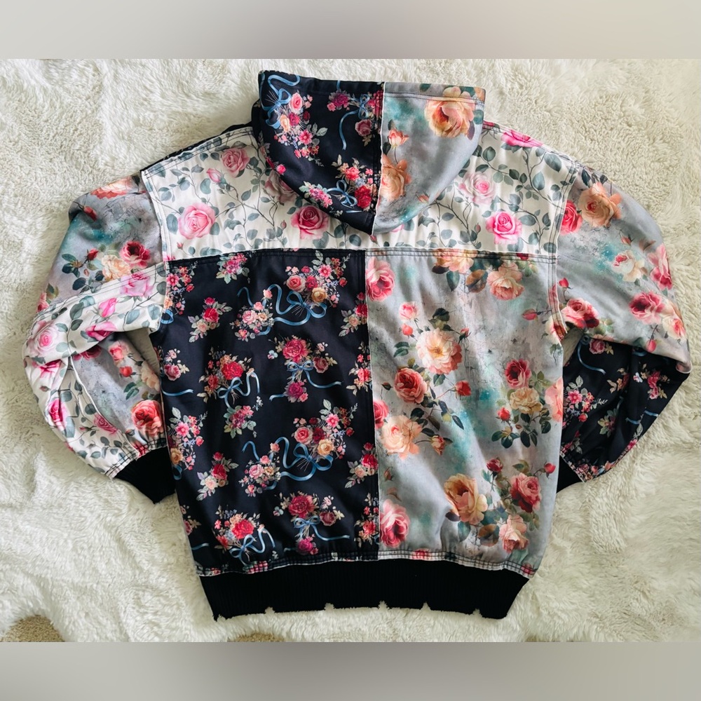 Current Mood Late Riser Floral Patchwork Hoodie S… - image 8